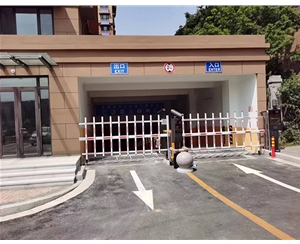 乐陵学校大门车牌识别道闸